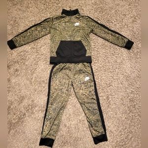 Kids Nike TrackSuit